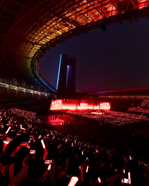 10五月天杭州演唱会超三万人现场齐声唱.jpg